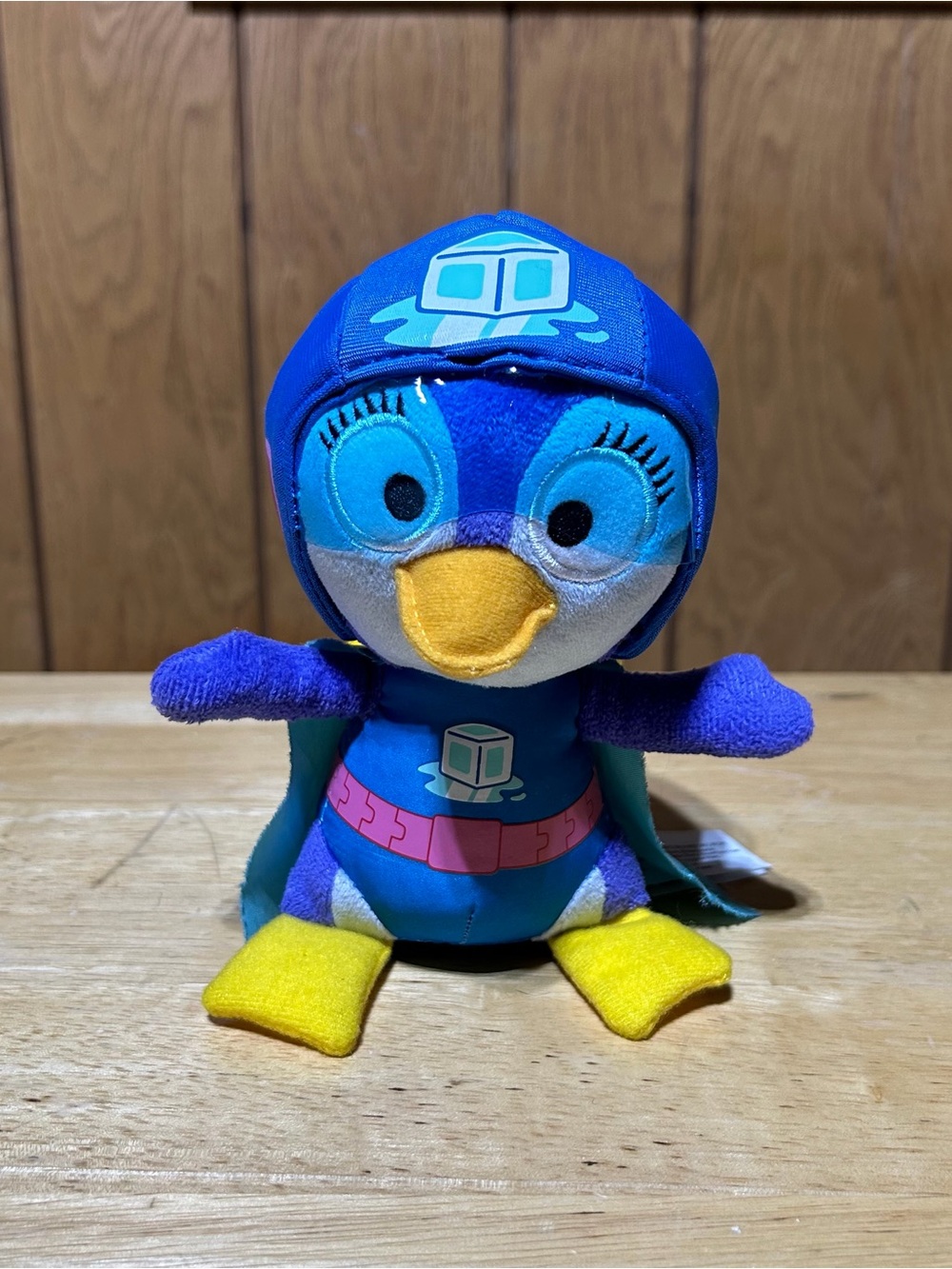 Disney Jr Muppet Babies Summer Penguin Captain Ice Cube Plush Figure Blue 7”